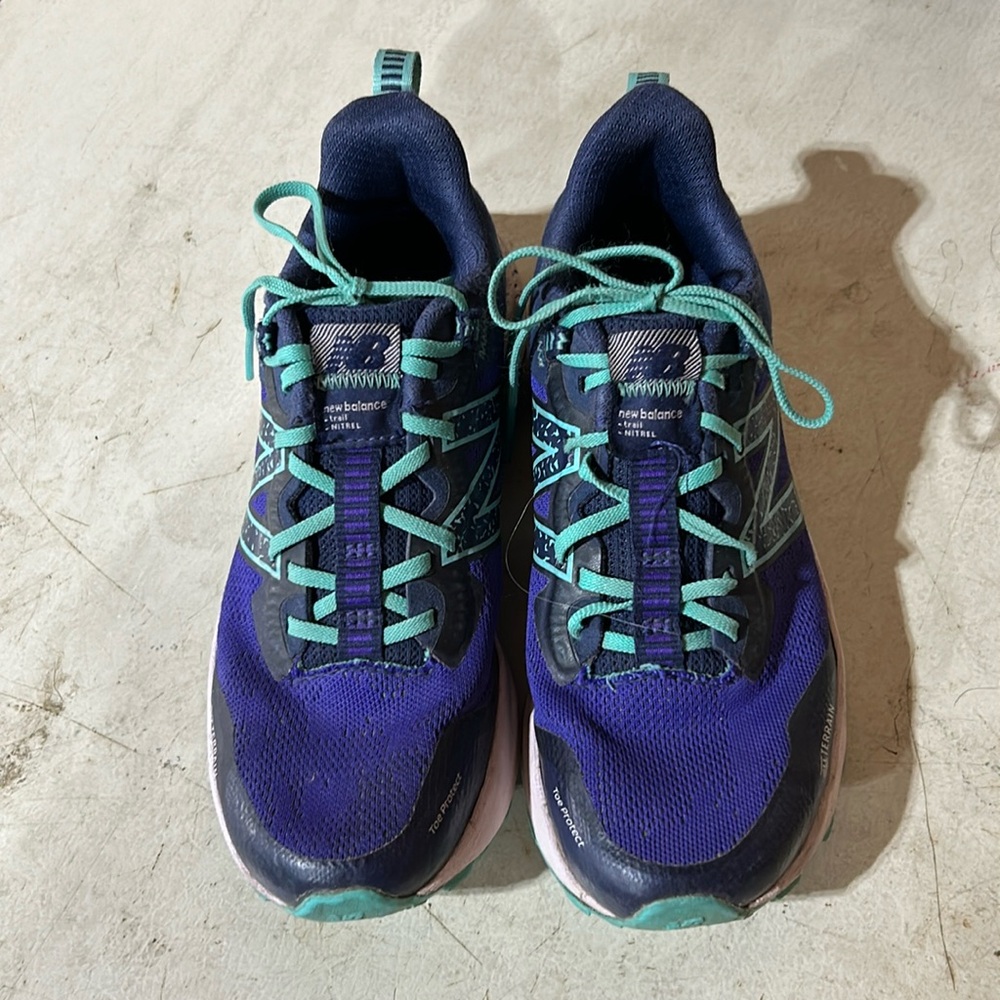 Kids new balance running shoes